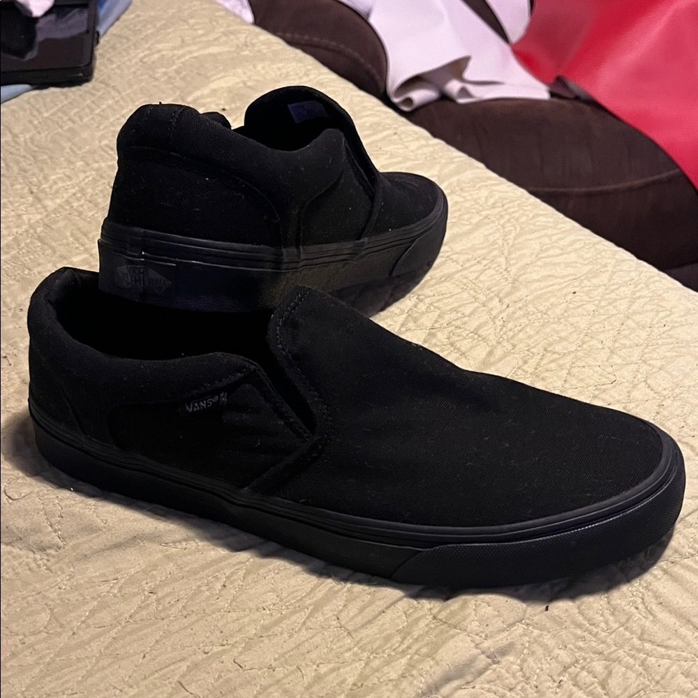 New! Vans All-Black Canvas Slip-Ons Mens Sz 11.5